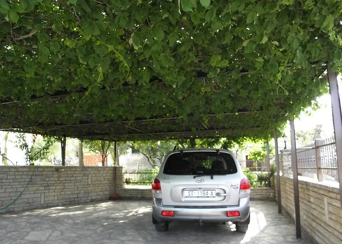 Daire Brekalo Trogir