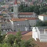 Brekalo Apartment