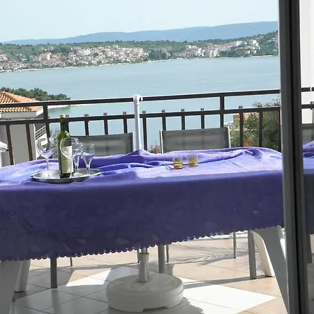 Brekalo Lägenhet Trogir